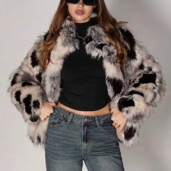 Stylish Faux Fur Jacket - Black and Gray Animal Print - Picture 2 of 4